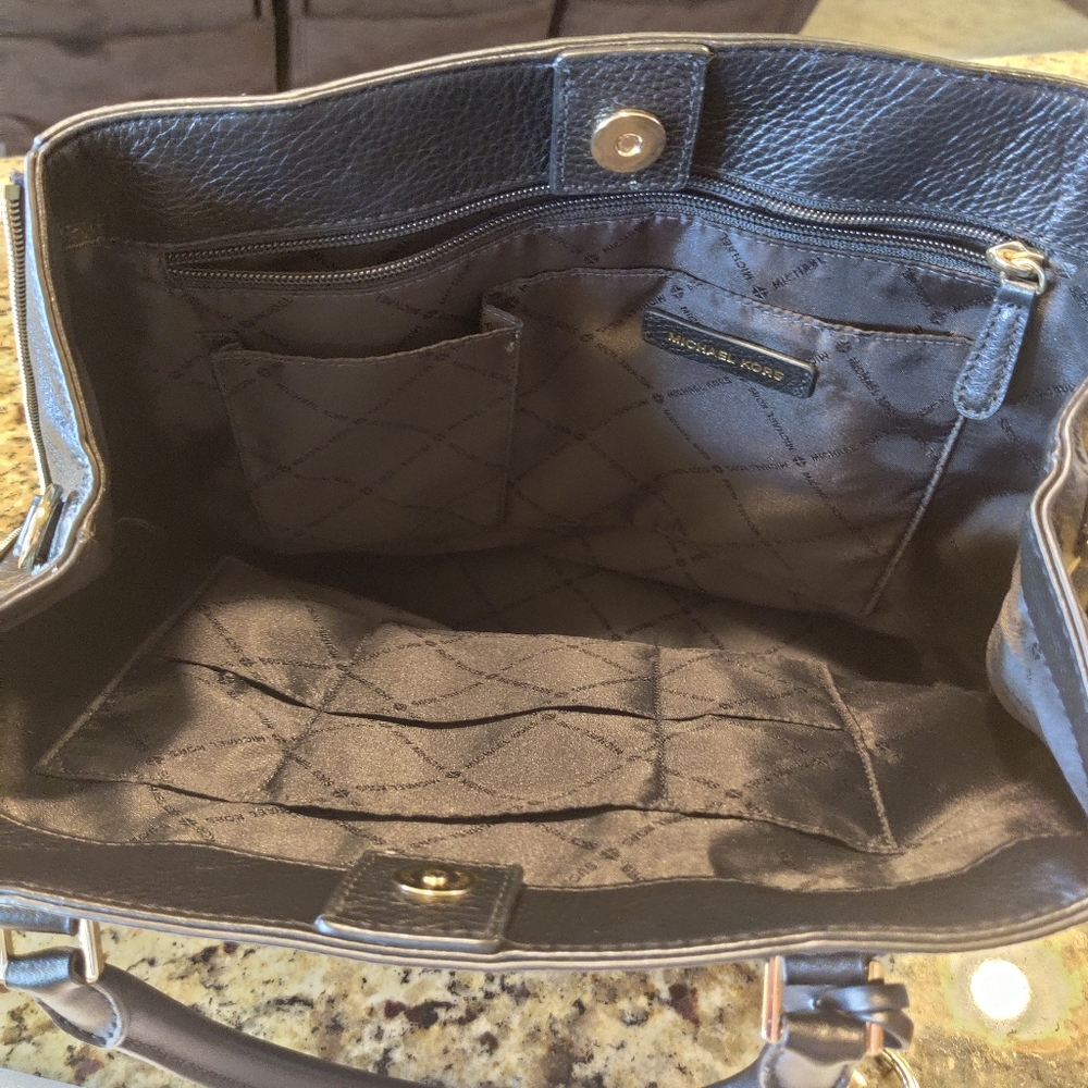 Michael Kors bag - Picture 6 of 6